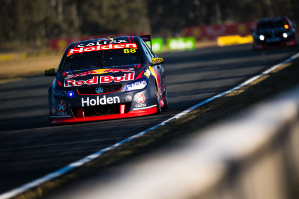 2017 Supercars Championship Round 8. 
Ipswich SuperSprint, Queensland Raceway, Queensland, Australia.
Friday 28th July to Sunday 30th July 2017.
Jamie Whincup, Triple Eight Race Engineering Holden. 
World Copyright: Daniel Kalisz/ LAT Images
Ref: Digital Image 280717_VASCR8_DKIMG_8387.jpg