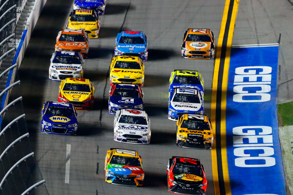 2017 NASCAR Monster Energy Cup - Can-Am Duels
Daytona International Speedway, Daytona Beach, FL USA
Thursday 23 February 2017
Martin Truex Jr, Bass Pro Shops/TRACKER BOATS Toyota Camry, Kyle Busch, M&M's Toyota Camry, Matt Kenseth, DeWalt Toyota Camry
World Copyright: Russell LaBounty/LAT Images
ref: Digital Image 17DAY2rl_01677