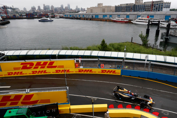 2016/2017 FIA Formula E Championship.
Round 9 - New York City ePrix, Brooklyn, New York, USA.
Friday 14 July 2017.
Jean-Eric Vergne (FRA), Techeetah, Spark-Renault, Renault Z.E 16.
Photo: Sam Bloxham/LAT/Formula E
ref: Digital Image _W6I1692 2016/2017 FIA Formula E Championship.
Round 9 - New York City ePrix, Brooklyn, New York, USA.
Friday 14 July 2017.
Jean-Eric Vergne (FRA), Techeetah, Spark-Renault, Renault Z.E 16.
Photo: Sam Bloxham/LAT/Formula E
ref: Digital Image _W6I1692