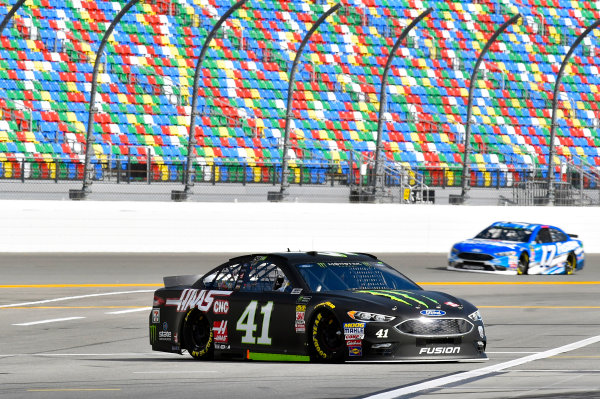 Monster Energy NASCAR Cup Series
The Advance Auto Parts Clash
Daytona International Speedway, Daytona Beach, FL USA
Saturday 10 February 2018
Kurt Busch, Stewart-Haas Racing, Monster Energy/Haas Automation Ford Fusion
World Copyright: Nigel Kinrade
LAT Images Monster Energy NASCAR Cup Series
The Advance Auto Parts Clash
Daytona International Speedway, Daytona Beach, FL USA
Saturday 10 February 2018
Kurt Busch, Stewart-Haas Racing, Monster Energy/Haas Automation Ford Fusion
World Copyright: Nigel Kinrade
LAT Images