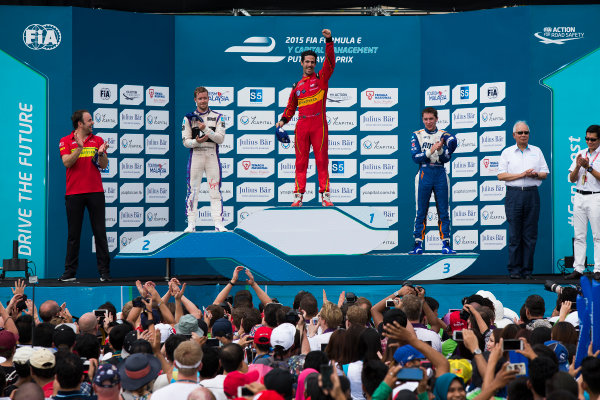 2015/2016 FIA Formula E Championship.
Putrajaya ePrix, Putrajaya, Malaysia.
Saturday 7 November 2015.
Podium
Lucas Di Grassi (BRA), ABT Audi Sport FE01, Sam Bird (GBR), DS Virgin Racing DSV-01 & Robin Frijns (NLD), Andretti - Spark SRT_01E on the podium
Photo: Sam Bloxham/FIA Formula E/LAT
ref: Digital Image _SBL1270 2015/2016 FIA Formula E Championship.
Putrajaya ePrix, Putrajaya, Malaysia.
Saturday 7 November 2015.
Podium
Lucas Di Grassi (BRA), ABT Audi Sport FE01, Sam Bird (GBR), DS Virgin Racing DSV-01 & Robin Frijns (NLD), Andretti - Spark SRT_01E on the podium
Photo: Sam Bloxham/FIA Formula E/LAT
ref: Digital Image _SBL1270