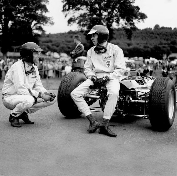 Spa-Francorchamps, Belgium. 12-14 June 1964.
Jim Clark (Lotus 25-Climax) talks to Dan Gurney (Brabham BT7-Climax). Both had just run out of fuel but Clark had already finished in 1st position.
World Copyright: LAT Photographic
Ref: 24999B b&w Spa-Francorchamps, Belgium. 12-14 June 1964.
Jim Clark (Lotus 25-Climax) talks to Dan Gurney (Brabham BT7-Climax). Both had just run out of fuel but Clark had already finished in 1st position.
World Copyright: LAT Photographic
Ref: 24999B b&w
