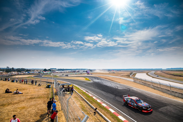 2017 Supercars Championship Round 2. 
Tasmania SuperSprint, Simmons Plains Raceway, Tasmania, Australia.
Friday April 7th to Sunday April 9th 2017.
Scott Pye drives the #2 Mobil 1 HSV Racing Holden Commodore VF.
World Copyright: Daniel Kalisz/LAT Images
Ref: Digital Image 070417_VASCR2_DKIMG_0580.JPG